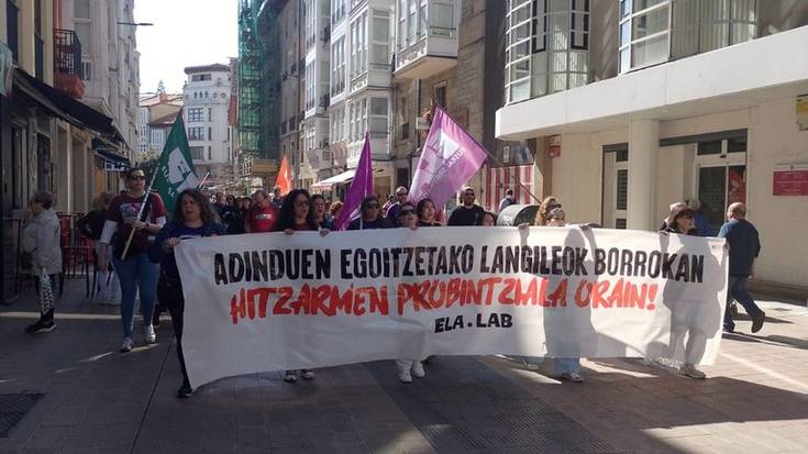 Urteko seigarren greba eguna egin dute erresidentzietan